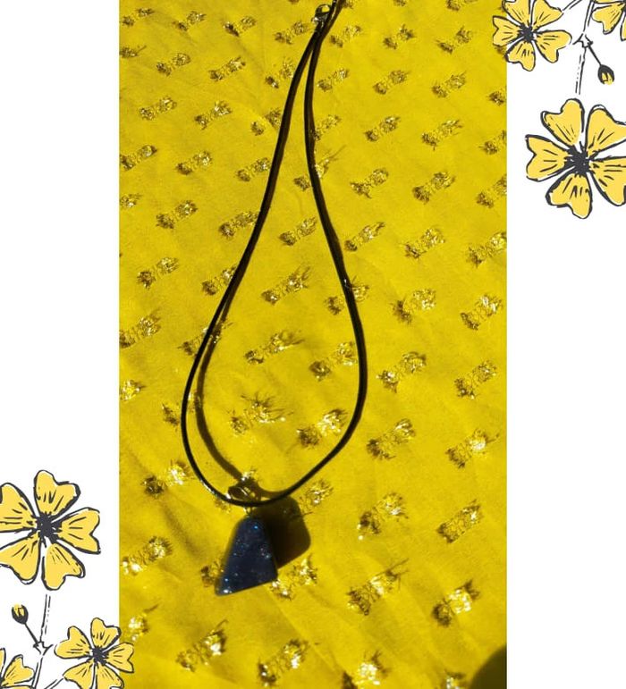 Pendentif pierre noire scintillante style galet – élégant et mystérieux - photo numéro 4
