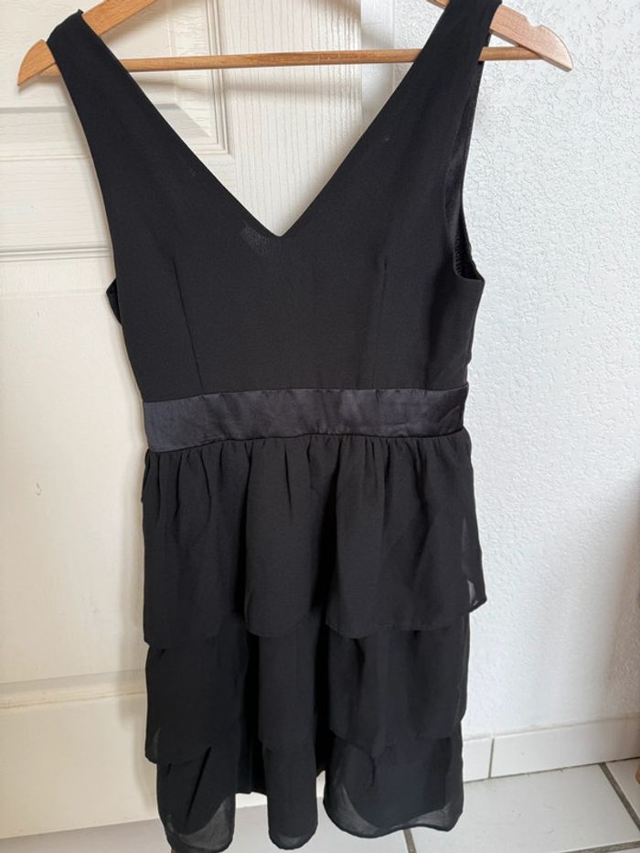 Robe cocktail noire NEUVE - photo numéro 4