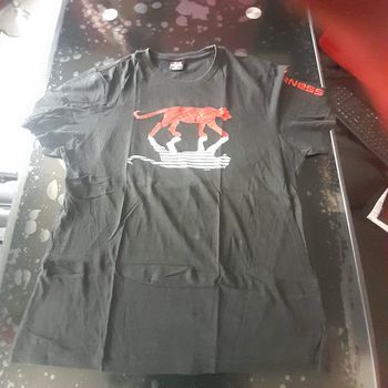 T shirt manches courtes marque airness taille XXXL en très bon état