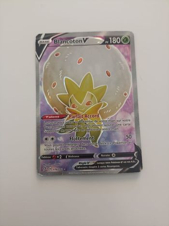Carte pokémon Blancoton V