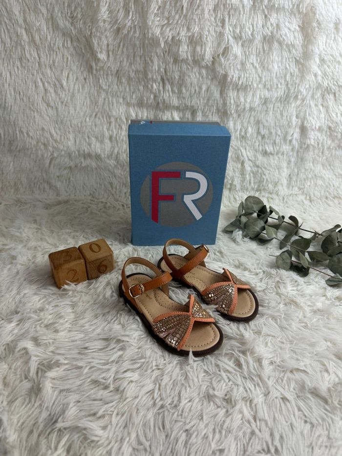 Paire de sandales Franco Romagnoli taille 26