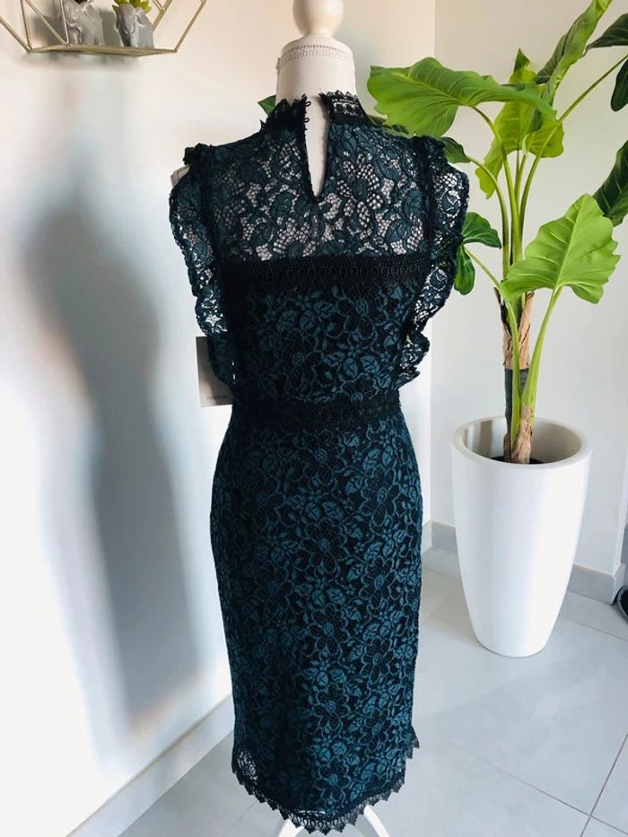 Robe chic dentelle Zara taille S - photo numéro 11