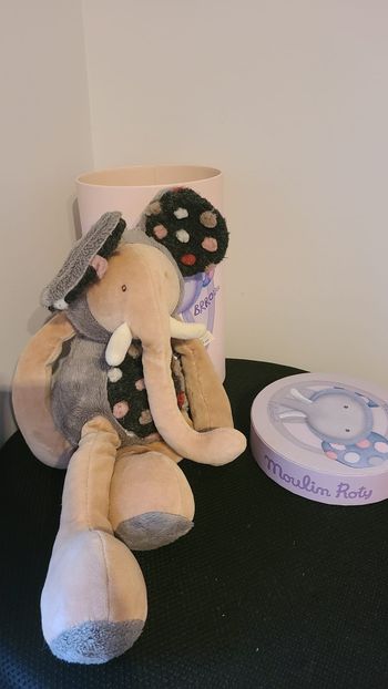 Moulin roty Les Zazous Baou l'éléphant gris marron rouge