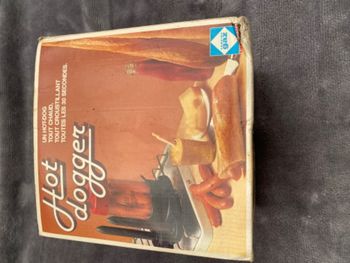 Machine a hot dogger  campingaz