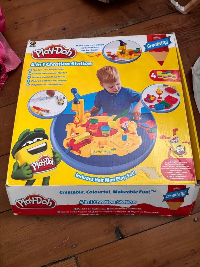 Station de création pâte à modeler - photo numéro 2