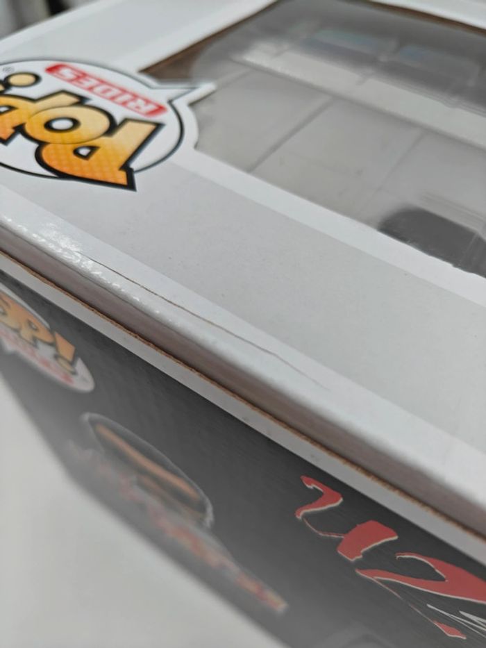 Pop 293 Bono with achtung baby car - photo numéro 6