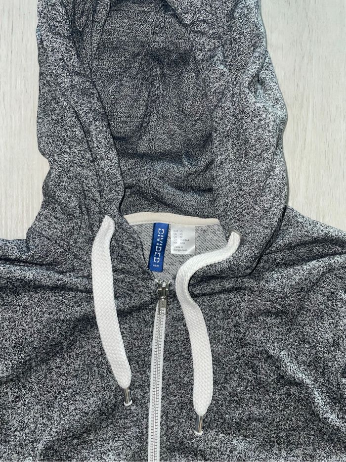Sweat à capuche zippé Divided – Taille XS - photo numéro 2