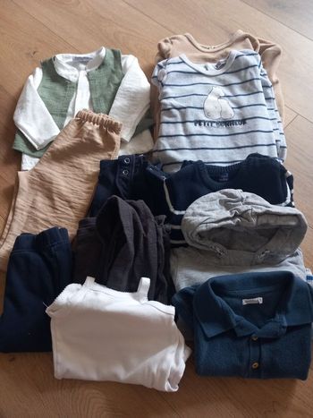 Lot de vêtements garçon 12 mois