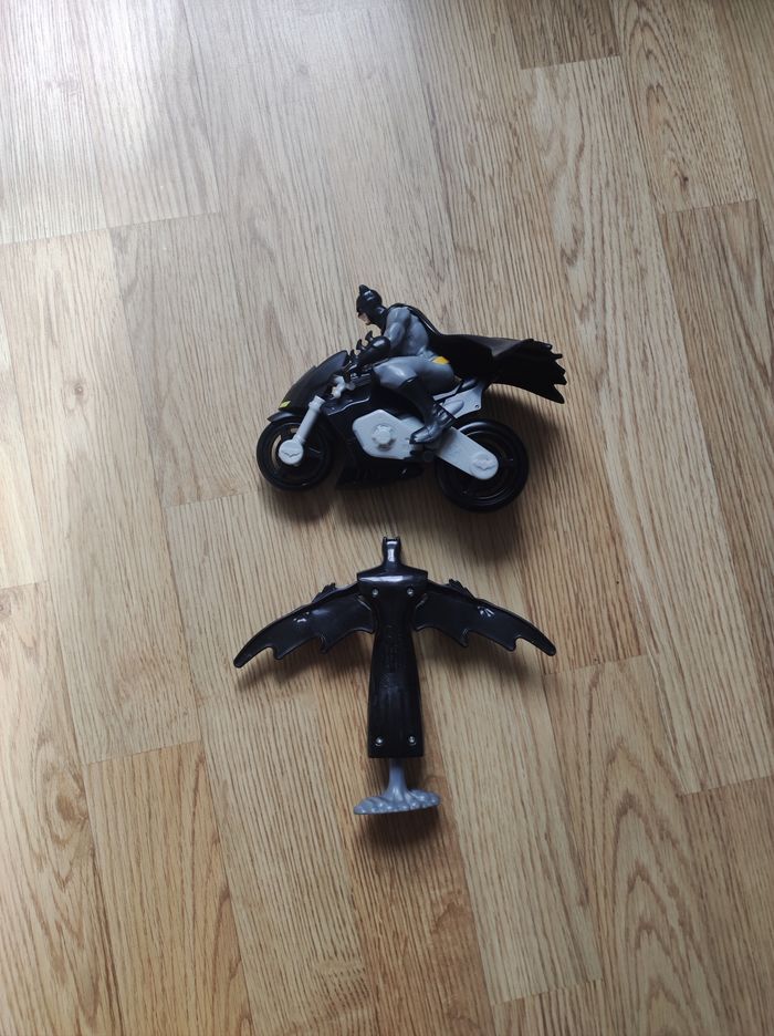 Lot de figurines et véhicule Batman - photo numéro 2