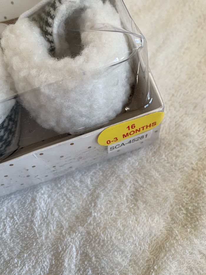 Petites chaussures - photo numéro 3