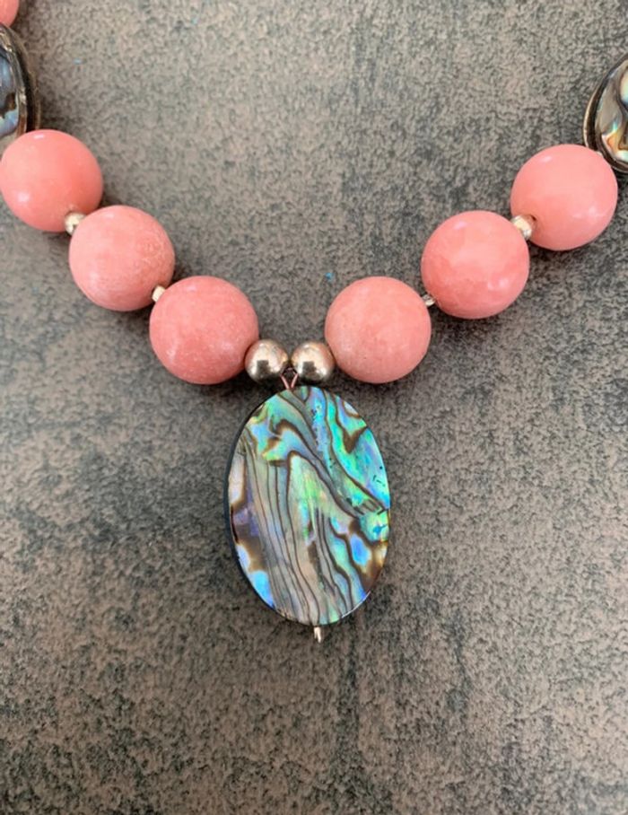 Collier perles d’eau et ormeaux - photo numéro 2