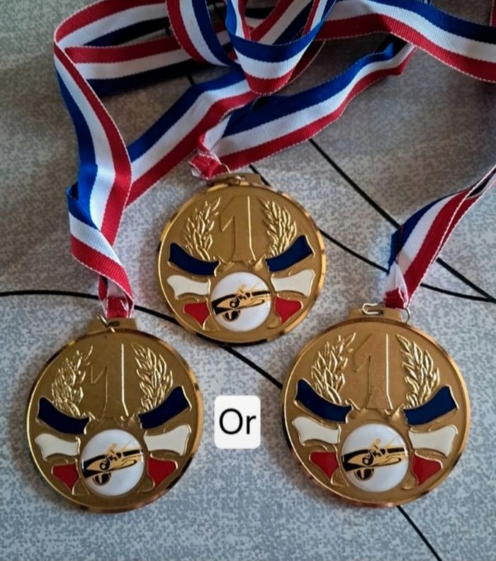 Lot médailles sportives - photo numéro 6