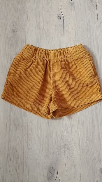 Short moutarde tao 4 ans