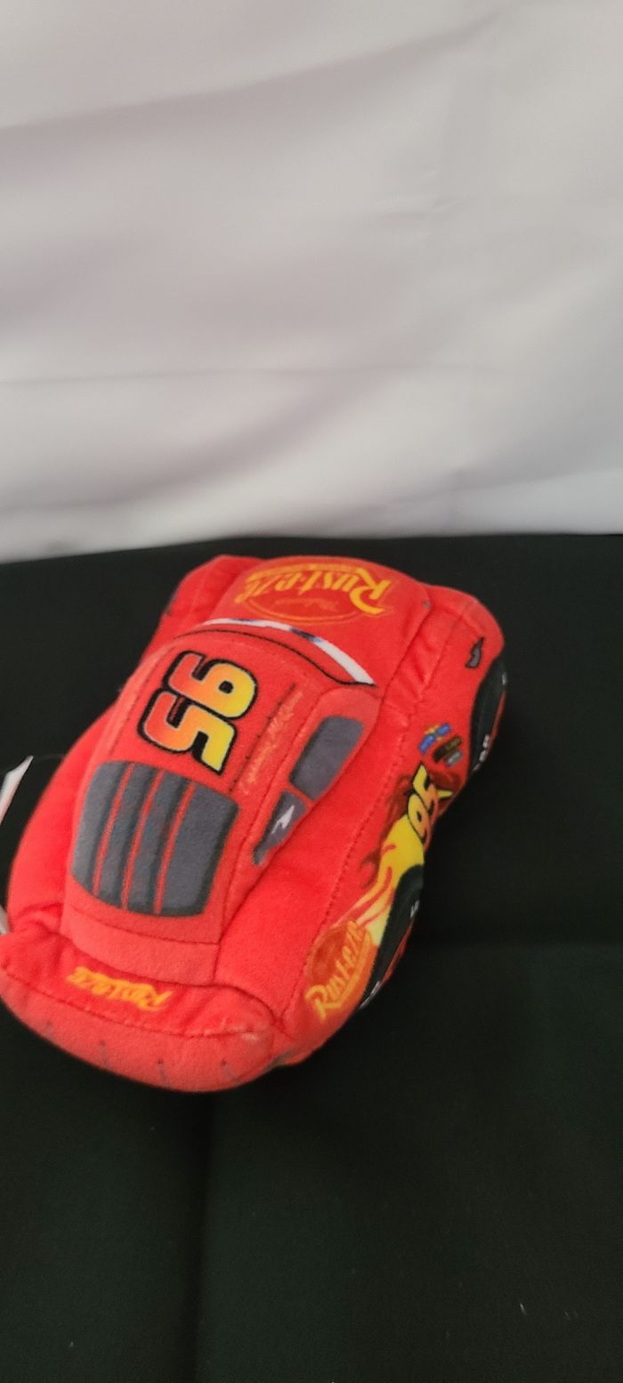 peluche voiture cars rust-eze disney - photo numéro 2