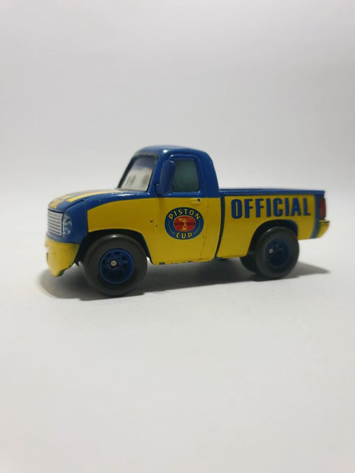 Voiture Disney Pixar Cars Dexter Hoover Piston Cup Official Métal