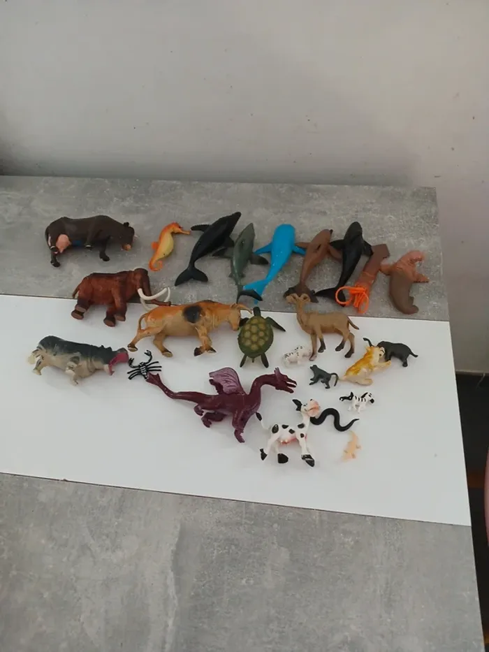 Lot jouets animaux