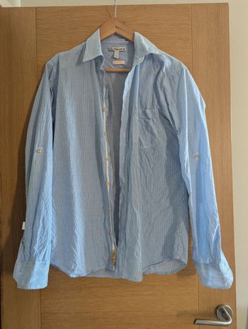 Chemise bleue à rayures