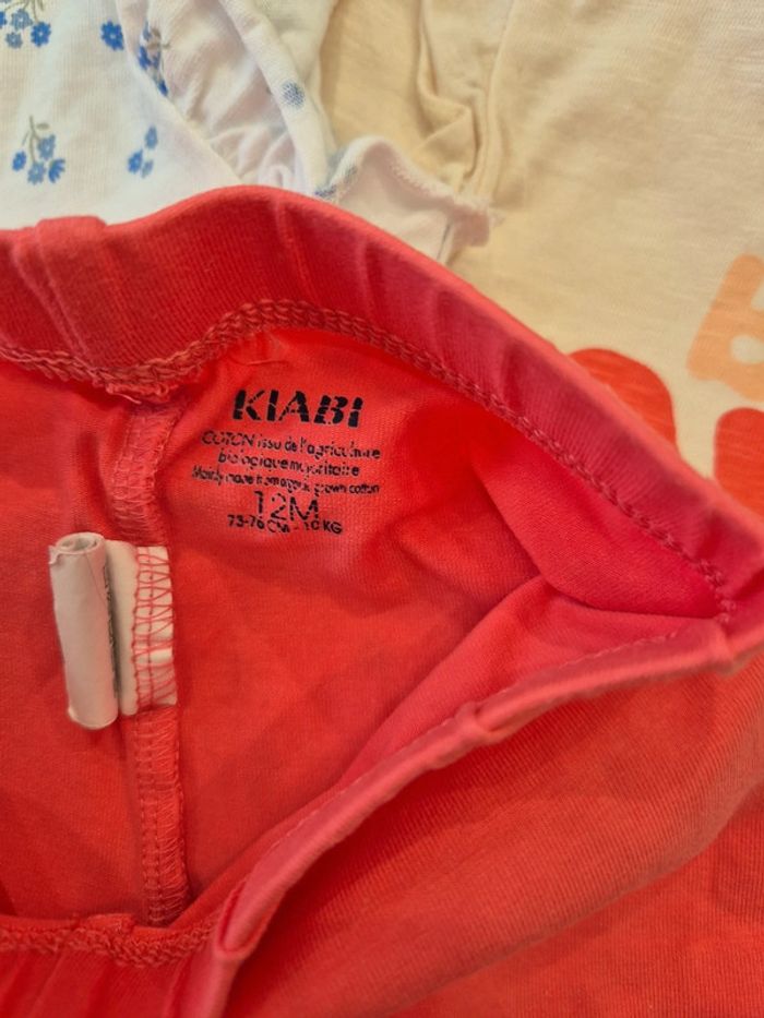 🌸 Lot 2 leggings et 4 t-shirts Kiabi 12 mois - photo numéro 3