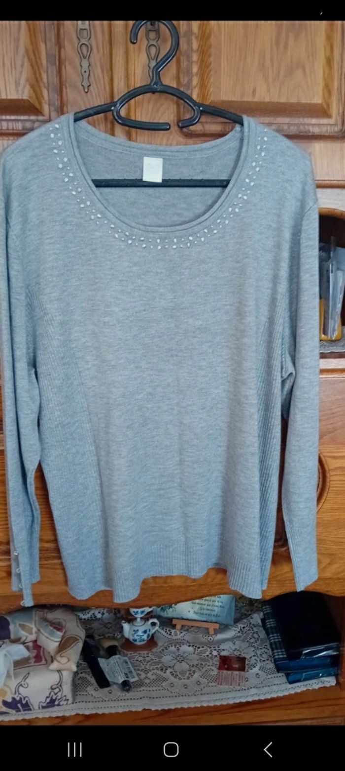 ensemble gilet et pull - photo numéro 2