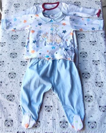 Lot de pyjamas léger taille 6 mois