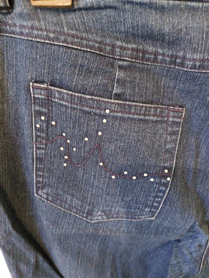 Jeans bleu avec petits diamants - photo numéro 4