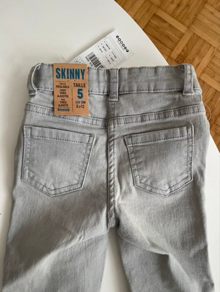 Jean skinny neuf gris taille 6 ans Gemo - photo numéro 5
