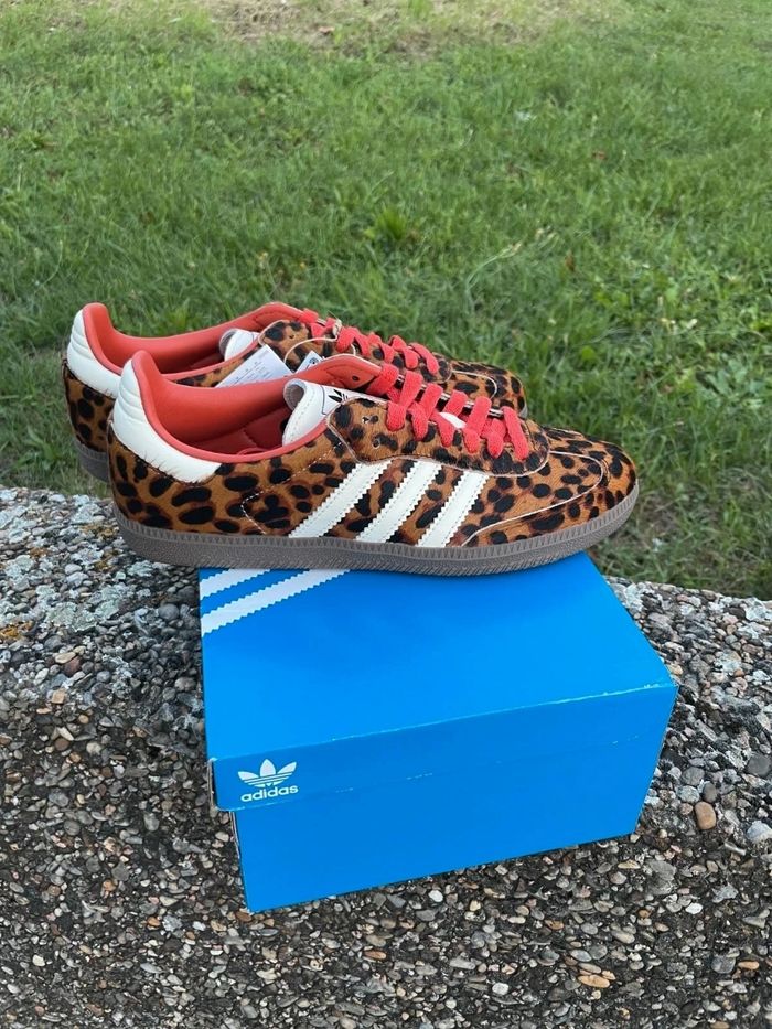 Adidas Samba OG léopard Rouge  Taille 42 - photo numéro 4