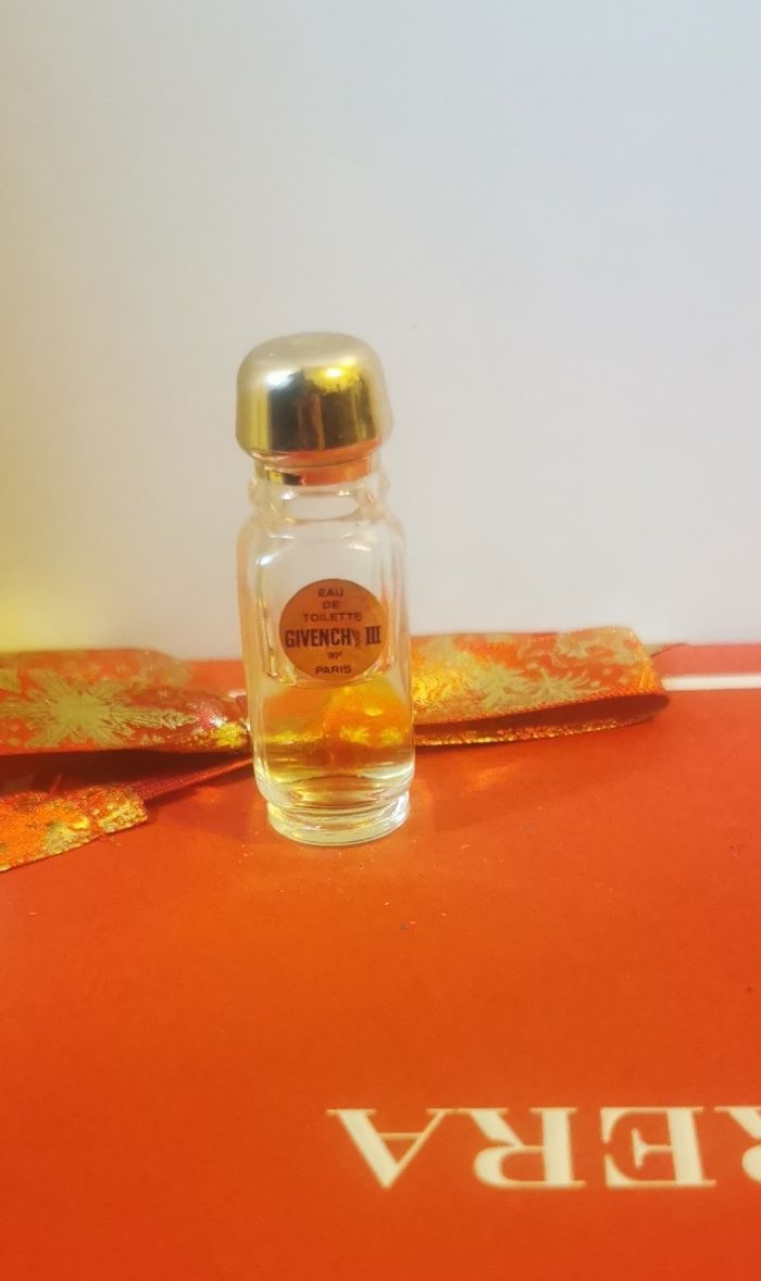Miniature parfum Givenchy III