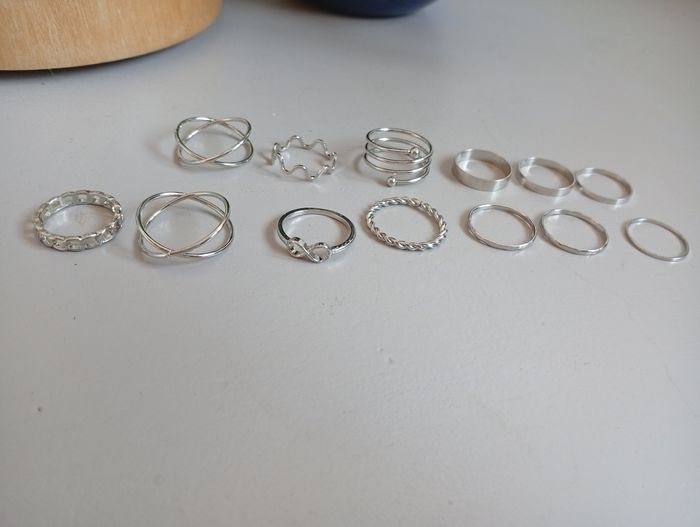 Lot 13 bagues en métal argenté - photo numéro 5