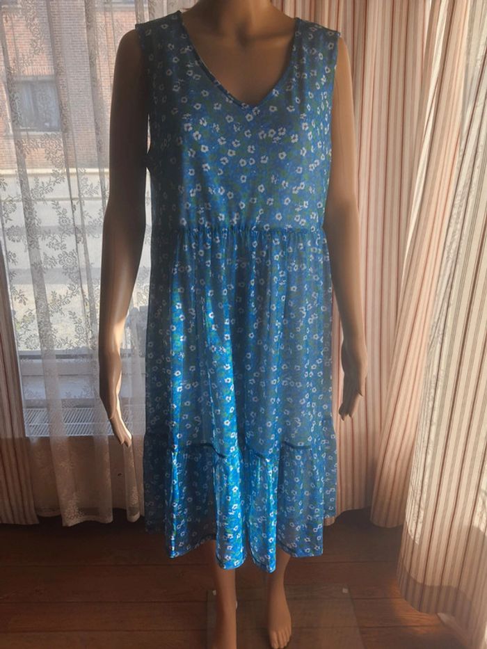 Robe Bel & Bo bleue flories taille 40 - photo numéro 2
