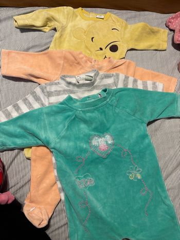 Lot pyjamas  bébé 