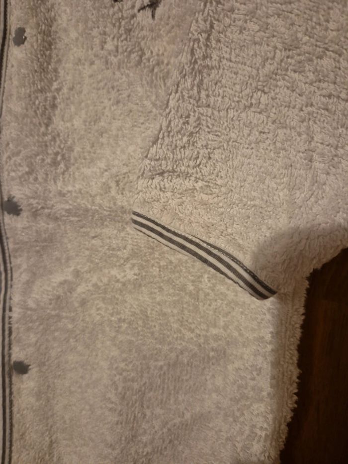 Peignoir blanc taille 18 mois - photo numéro 3