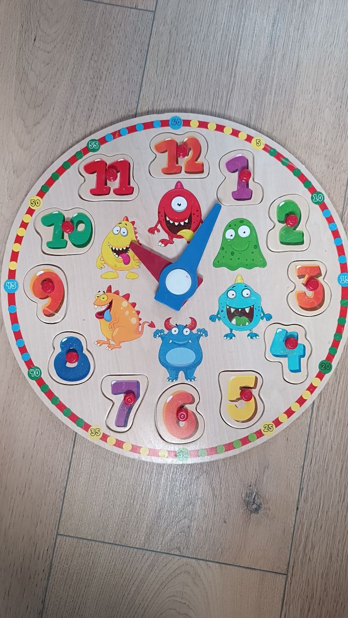 Puzzle en bois éducatif horloge 🎄