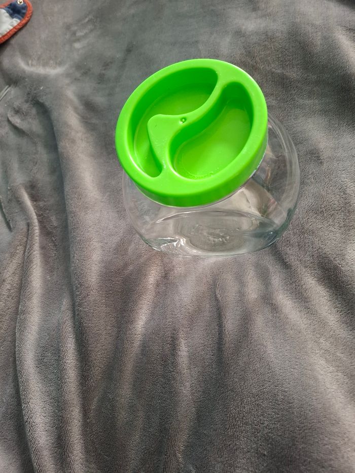 Bonbonnière avec couvercle