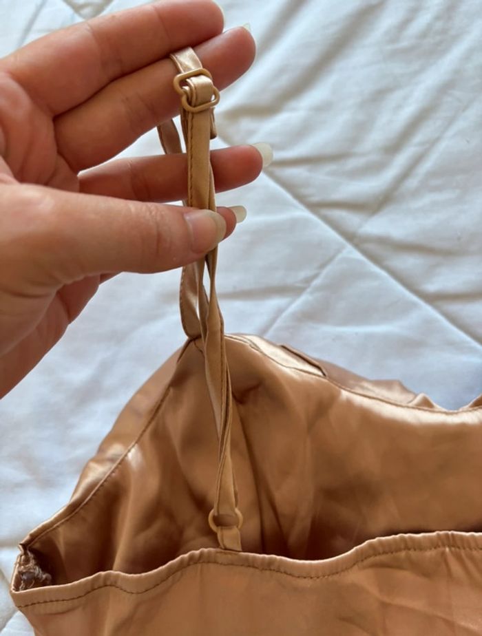 Robe de soirée moulante bretelles satinée doré bustier bouffant rose gold S/36 Shein - photo numéro 9