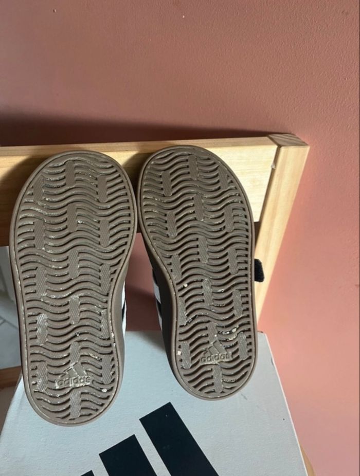 🎄Adidas 🎄 - photo numéro 2