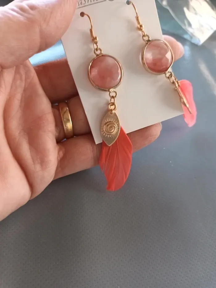 Boucle fantaisie corail et doré - photo numéro 2