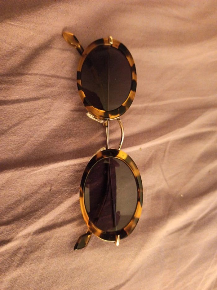 Lunettes de soleil neuve
