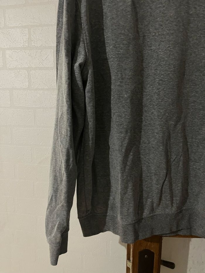 Sweat gris - photo numéro 4
