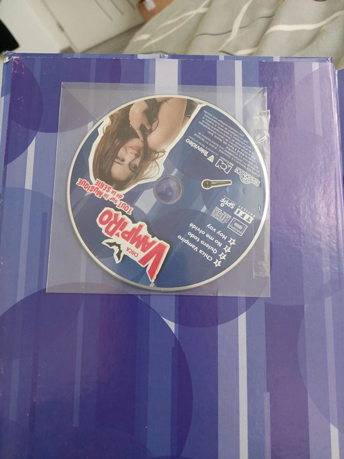 Livre chica vampiro - photo numéro 6