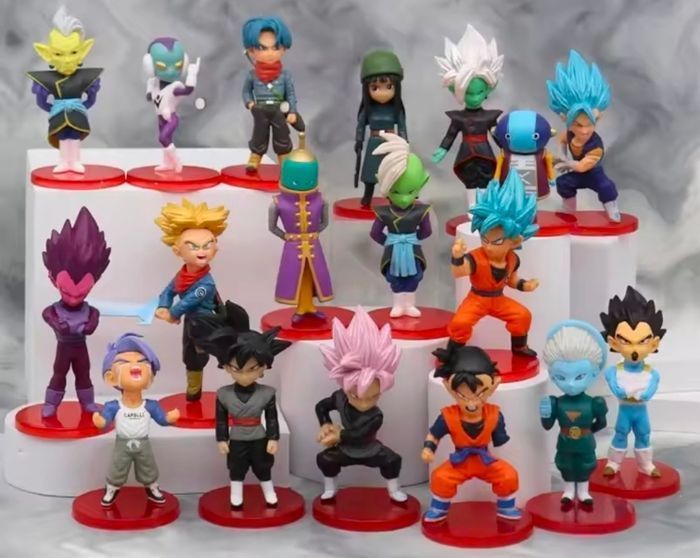 Lot de 18 Figurines Dragon Ball Z. Neuf