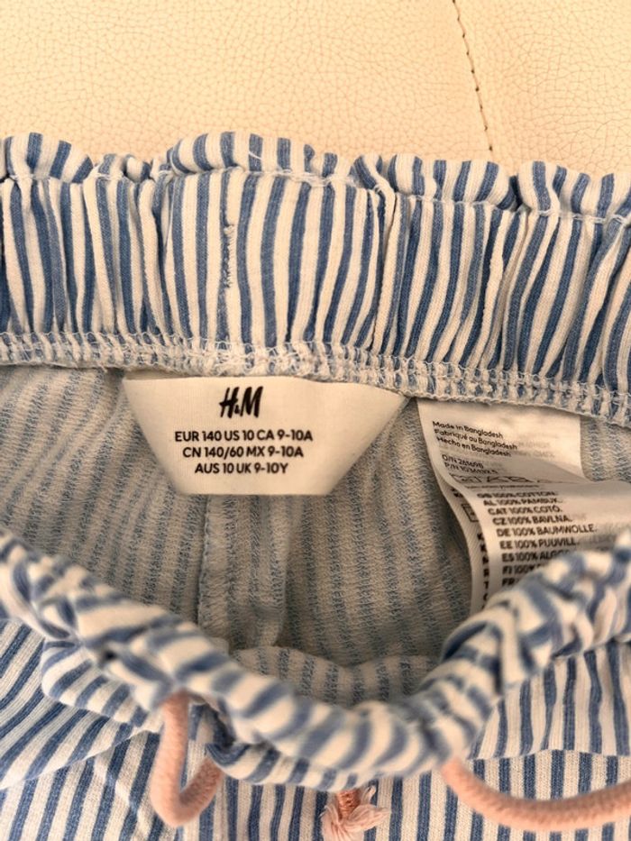 Short H&M 9-10 ans - photo numéro 3