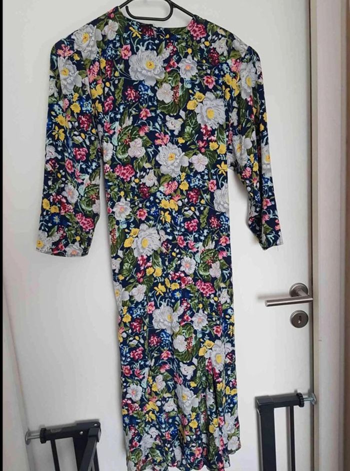 Robe fleurie vintage  taille  40 42