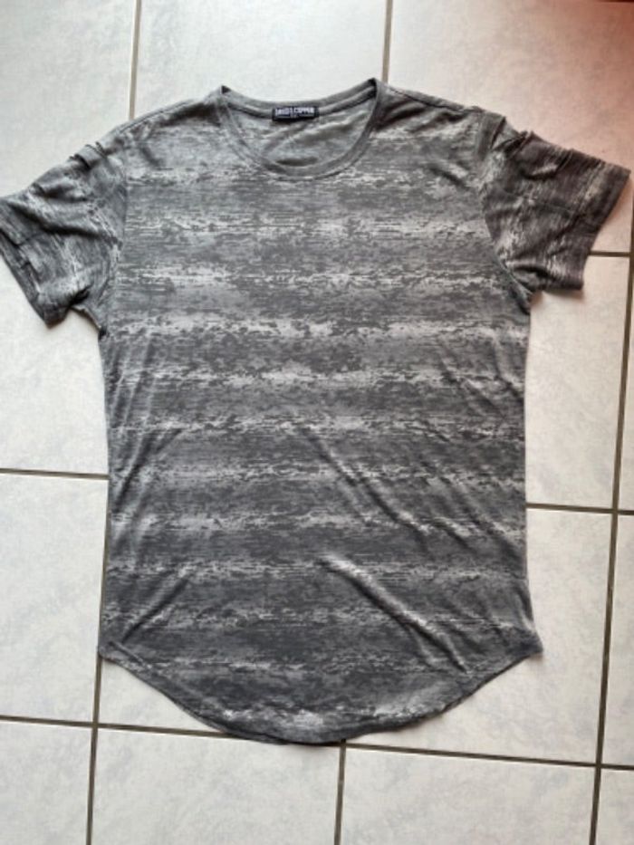 Tee-shirt stylé