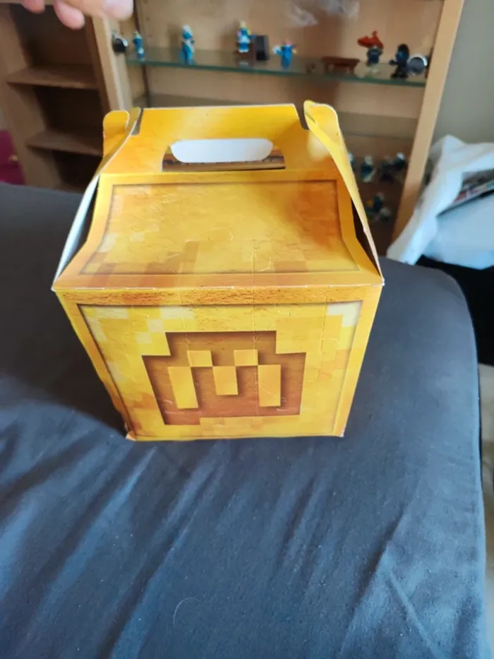 Figurine Minecraft McDonald's - photo numéro 8