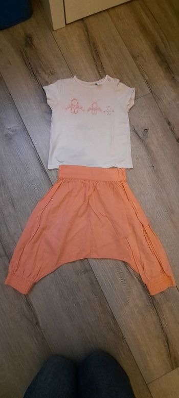 Ensemble pantalon avec t-shirt