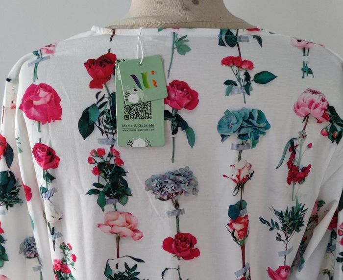 🌸 T-shirt floral col V dentelle blanc femme L – Maria & Gabriele - photo numéro 7