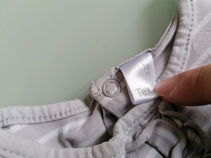 T-shirts longue manche 18mois - photo numéro 2