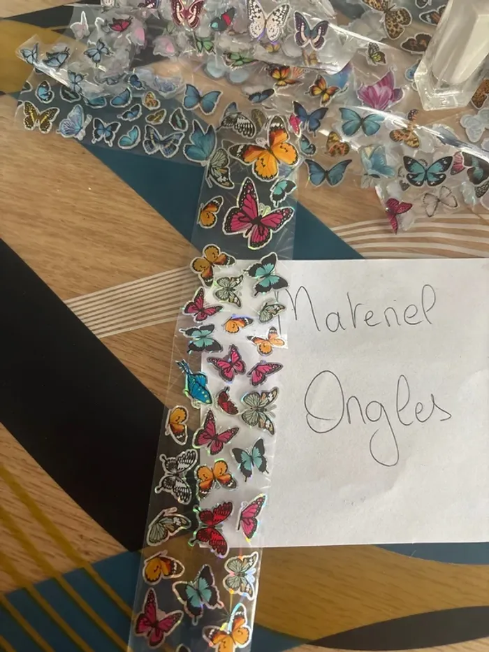 Lots de foils pour ongles + colle - photo numéro 3