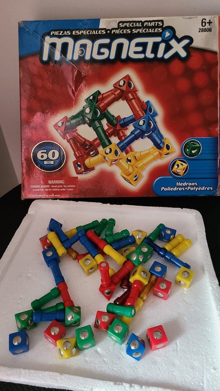Jeu de construction magnetix 60 pièces Magnetix Special parts manque 1 ^pièce - photo numéro 3